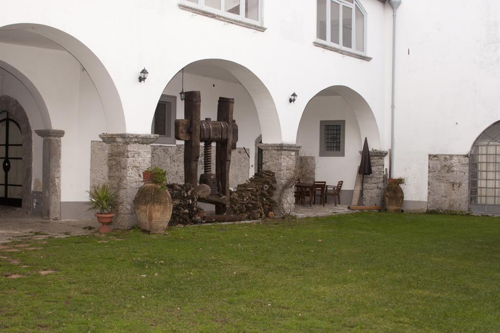 Villa Palazzo D'Orsi Calvanico Habitación foto